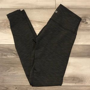 EUC Lululemon leggings dark gray size 4